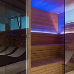 Отель Perla 4*
