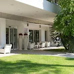 Perla 4*