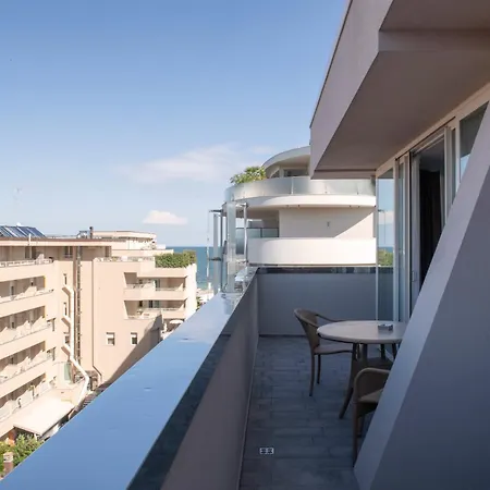 Hotel Perla 4*
