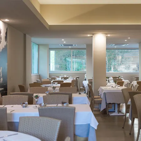 Perla 4* Milano Marittima