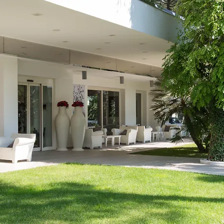 Perla 4*