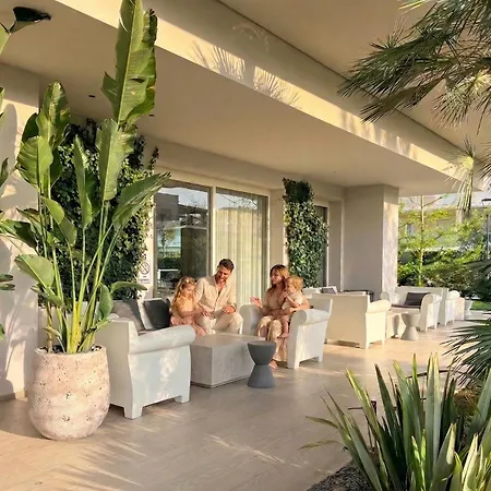 Perla Hotel 4*